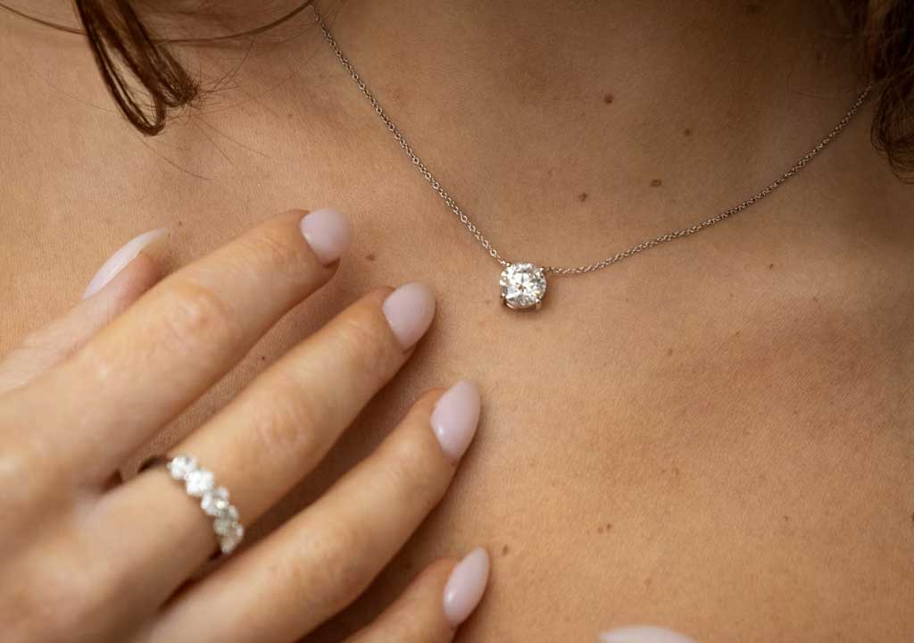 Contemporary Romance: Modern Anniversary Gift Ideas for Him and Her