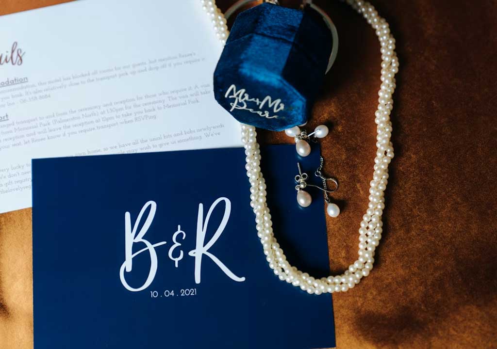 Eco-Chic Celebrations: Sustainable Modern Anniversary Gift Ideas
